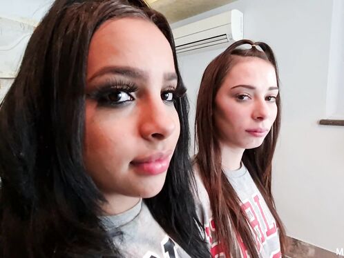 College Girls Living The Moment