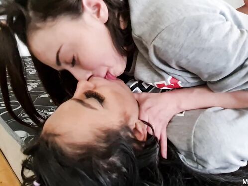 College Girls Living The Moment