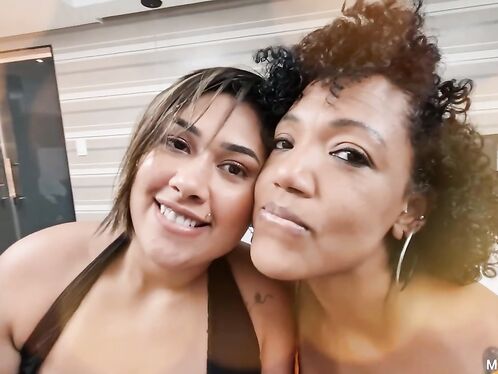 Wild Milfs Hot Kissing Encounter