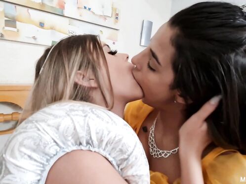 Take the Queen's Kisses