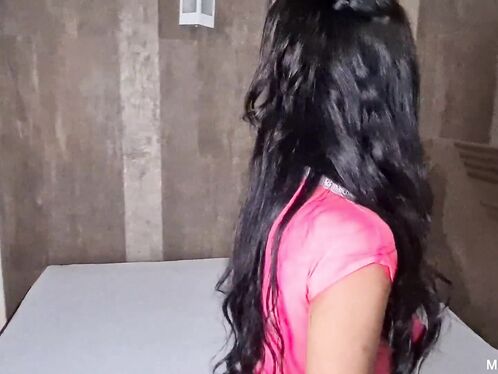 Hot Kisses Tied Hands: Dominatrix Tais Alvez