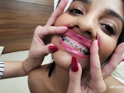 MILF's Delicious Lips