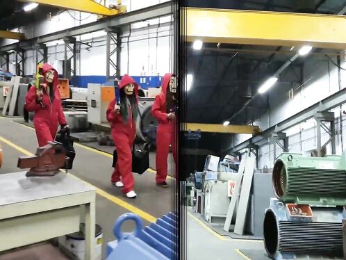 Kisses will Save any Situation