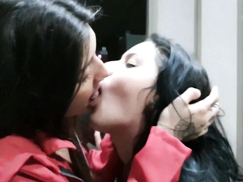 Kisses will Save any Situation