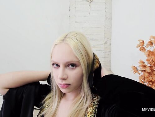 Kisses in the House of Dragons