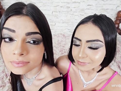 Lustful and Passionate Ladies' Kiss