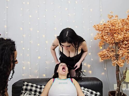 Spitting Girls Club – vol #211 – Drika Moreno, Bianca Belly and Katya Zara