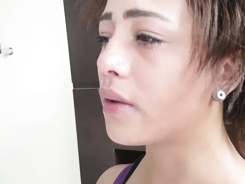 Suck or Slap your face - Giant vs Litle Girl