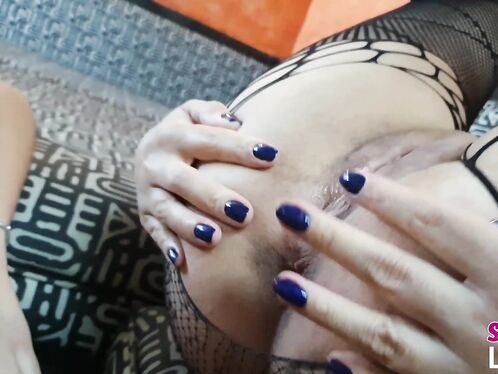 Lesbian Milf vs teenager Girl – Tongue Inside