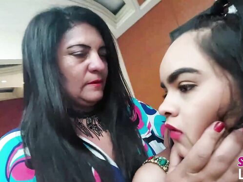 The Aunts in Action Vol214