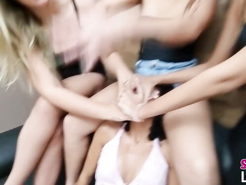 Spitting Ladies - Vol #157