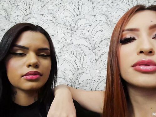 Hot Kisses From The Neighborhood