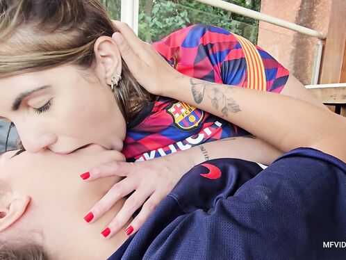 Fantastic Kisses Real Rivality – Vol #235