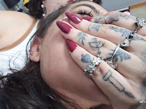 Big Hands Smother - Vol #723