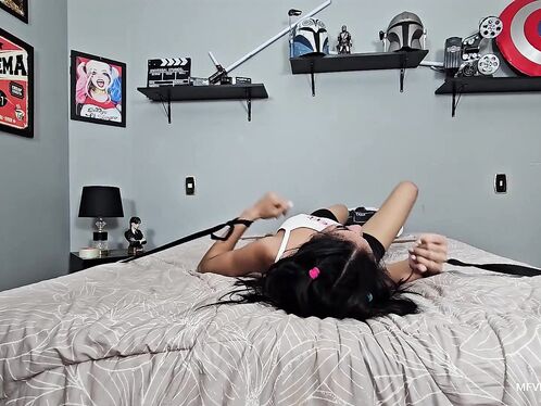 Face Sitting Bad Girl Cam - Vol #1024 - Camera Girl Fernanda Silva