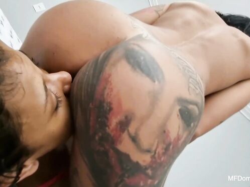 Facesitting - Vol 876 - Top Girl Dark Hot